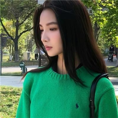 纯真小镇的夫人